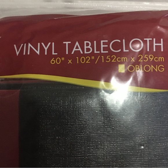 NWT red and black checkered vinyl tablecloth, 60x102 inches - Picture 3 of 5